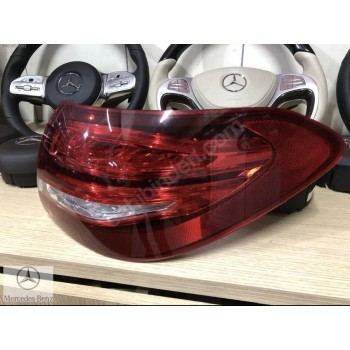 MERCEDES BAŞKAN TİCARET W205 SW SAG STOP DIŞ 2059065200